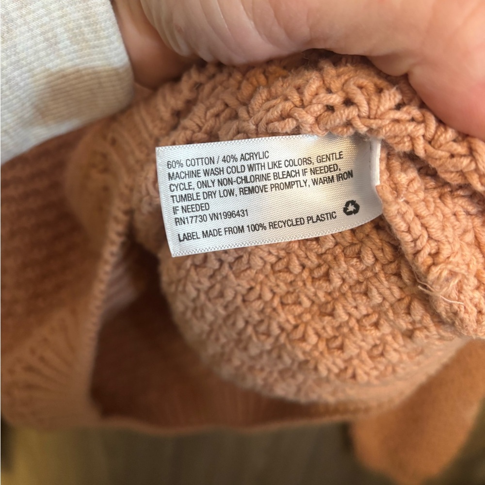 Universal Thread Coral Knit Sweater - Picture 3 of 6